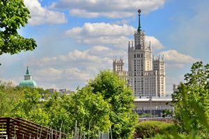 Порядка 100 компаний Москвы разработали программы развития бизнеса