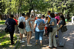 В рамках проекта «Лето в Москве» состоялась встреча родительского клуба, посвященная профилактике зависимостей
