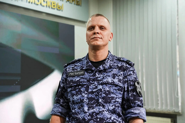 Героем рубрики «Знай наших» в День парашютиста стал сотрудник  вневедомственной охраны столичного главка Росгвардии