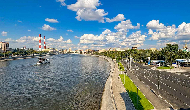 На Новодевичьей набережной завершили комплексный ремонт