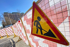 Работы по благоустройству жилого дома проводят в районе